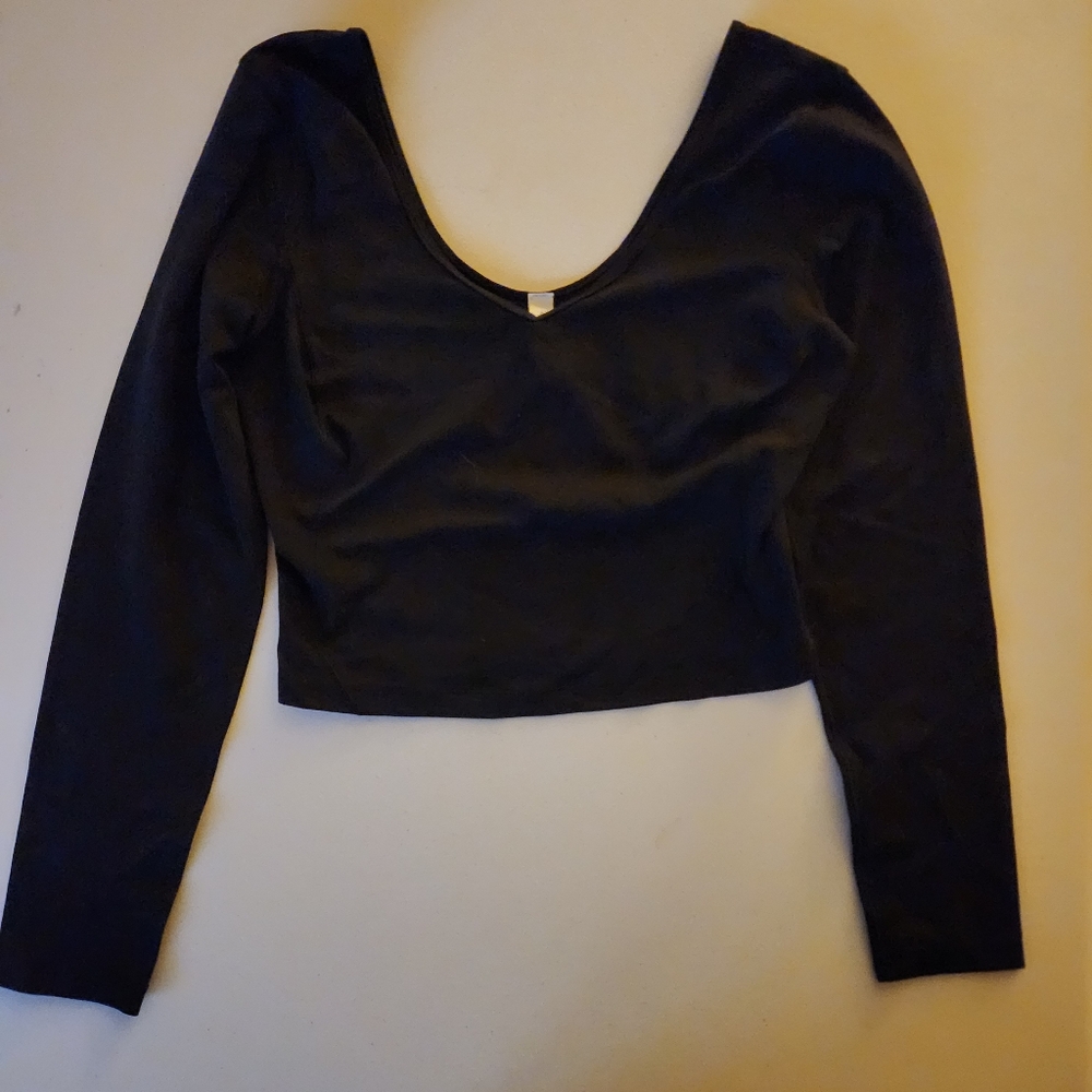 lululemon athletica Black Long Sleeve Scoop Crop Top